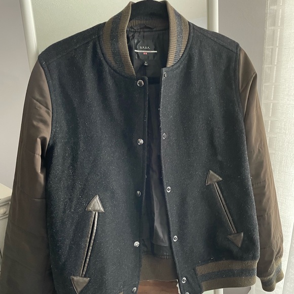 Jackets & Blazers - Uniqlo bomber jacket unisex size small